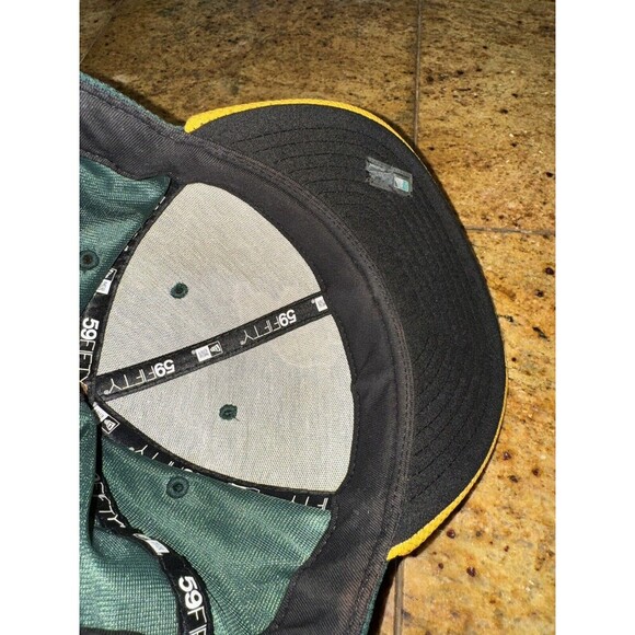 Oakland A's Hat Cap New Era Size 7 5/8Fitted Green Elephant Logo 59Fifty EUC - Picture 4 of 4